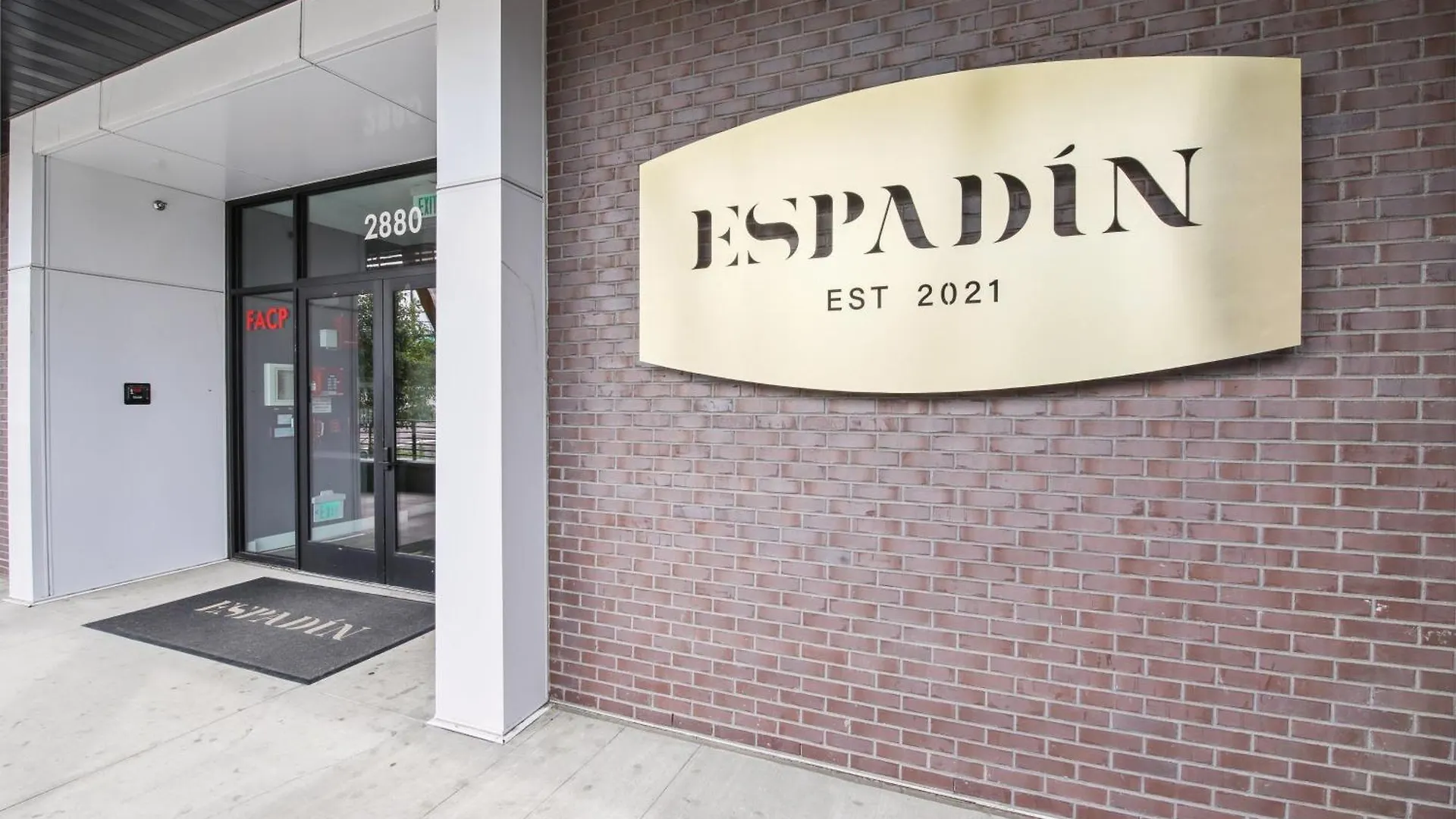 Polished Stayscape | Espadin Lohi 0*, Denver